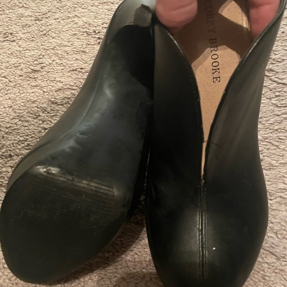 Heels - Picture 5 of 5